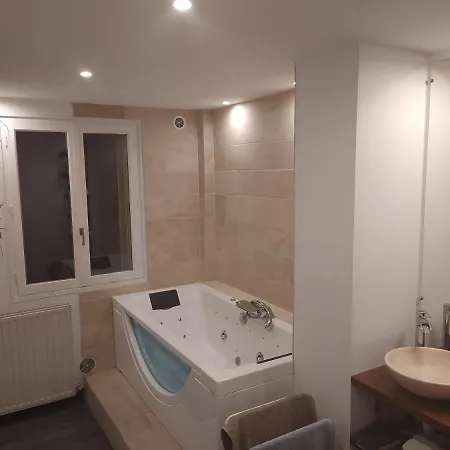Apartment Dans Partage